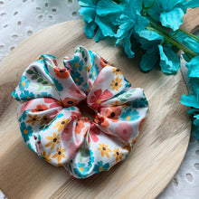 Load image into Gallery viewer, Summer Flowers Scrunchie
